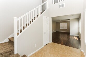8934 Candice Creek Ct in Las Vegas, NV - Foto de edificio - Building Photo