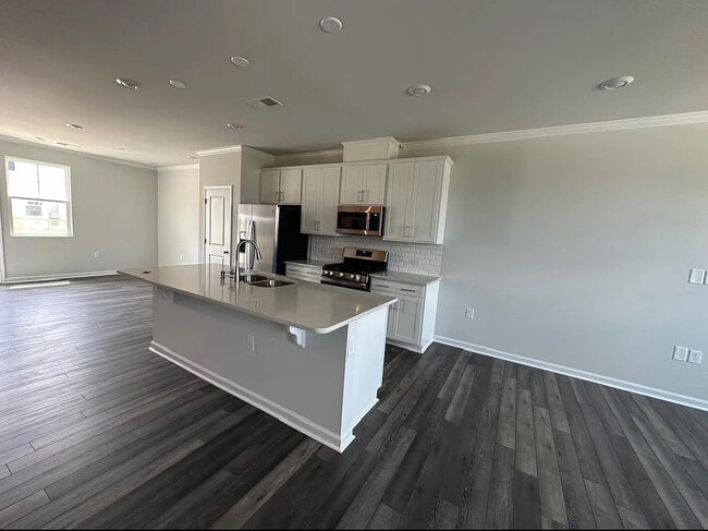 Room in Townhome on Kasota Ln in Raleigh, NC - Foto de edificio - Building Photo