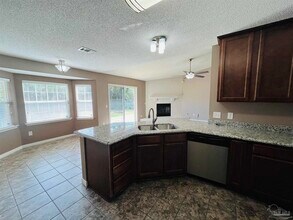 5498 Keel Dr in Pensacola, FL - Building Photo - Building Photo