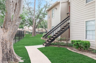 Harvest Hill Apartments in Houston, TX - Building Photo - Building Photo