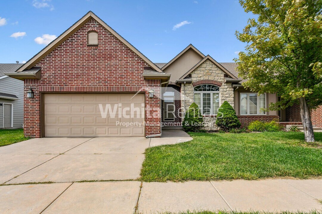 1701-1703 N Chapel Hill St in Wichita, KS - Building Photo