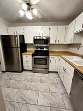 3850 Plymouth Blvd in Minneapolis, MN - Building Photo - Building Photo