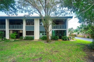 175 SE St Lucie Blvd in Stuart, FL - Building Photo - Building Photo