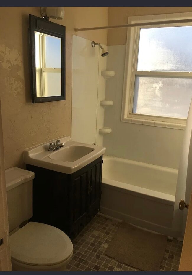 309 Lake St in Rangely, CO - Foto de edificio - Building Photo