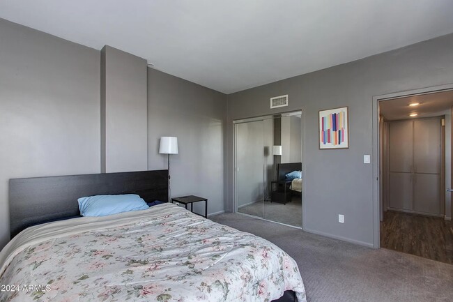805 N 4th Ave, Unit 501 in Phoenix, AZ - Building Photo - Building Photo