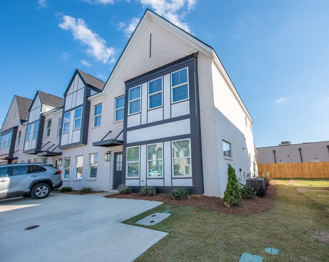 property at 2809 Rdg Crst Ct