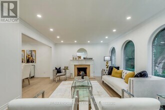 170 Cavendish Ct in Oakville, ON - Building Photo - Building Photo