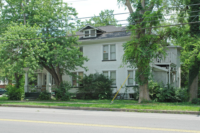 2800 Belmont Blvd in Nashville, TN - Foto de edificio - Building Photo