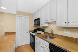 12 Auburn St in Boston, MA - Building Photo - Building Photo