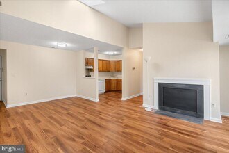 2304 Aspen Dr in Plainsboro, NJ - Building Photo - Building Photo