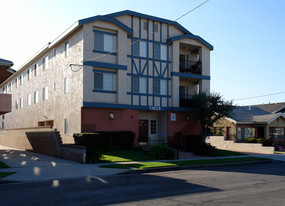 11628 Freeman Ave Apartments