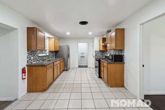 315 W Orange St in Duncanville, TX - Building Photo - Building Photo