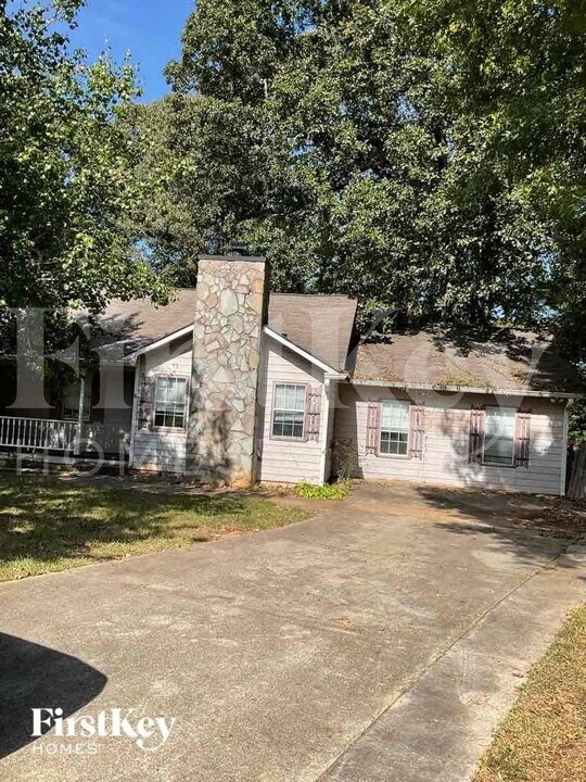 20 Mays Ct in Stockbridge, GA - Building Photo