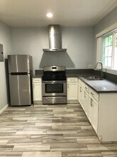 4831 Alcove Ave, Unit 1 in Valley Village, CA - Building Photo - Building Photo