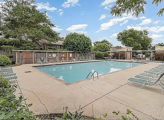 property at 1006 Westbrooke Way