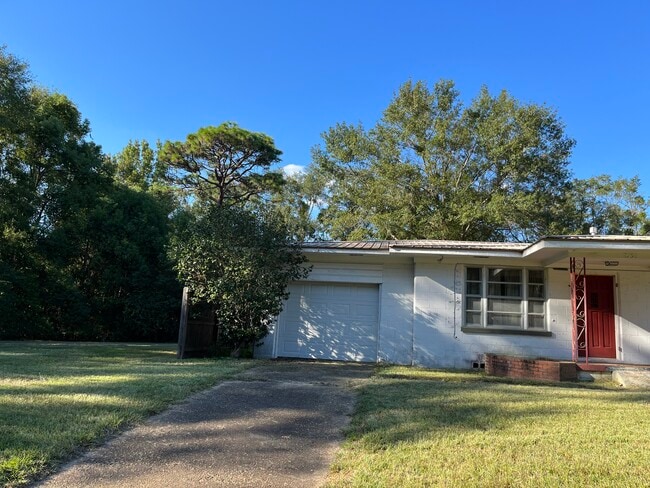 2750 Gill Rd in Mobile, AL - Building Photo - Building Photo