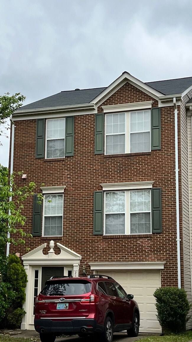 property at 2541 Thorncroft Pl