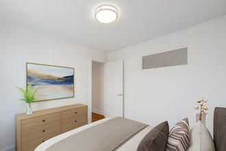 250 W 12th St, Unit 2004 in New York, NY - Building Photo - Building Photo