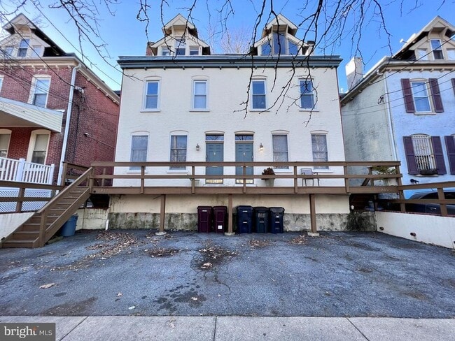property at 819 N Jackson St