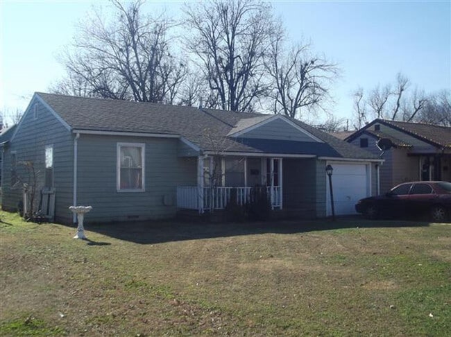 2417 W Cherokee Ave in Enid, OK - Building Photo - Building Photo