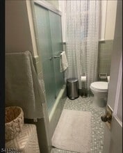 14 N 10th St, Unit 1 in Paterson, NJ - Foto de edificio - Building Photo