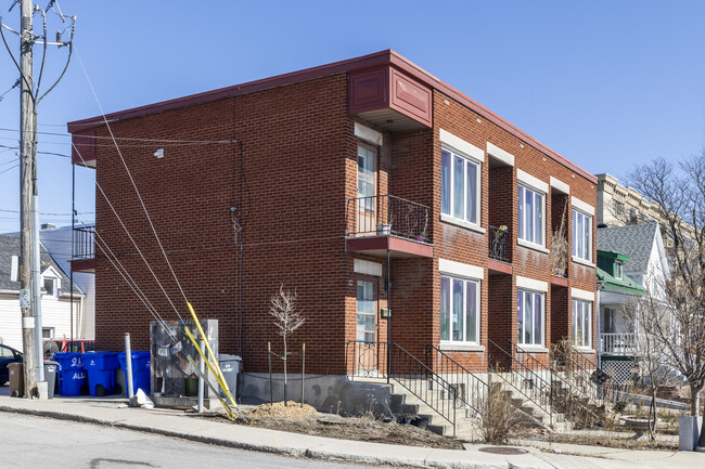 218 Des Allumettières Boul in Gatineau, QC - Building Photo - Primary Photo