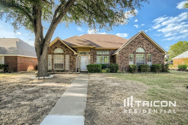 property at 2708 Hemingway Dr
