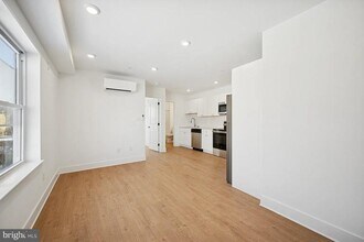 3415 N 19th St in Philadelphia, PA - Building Photo - Building Photo