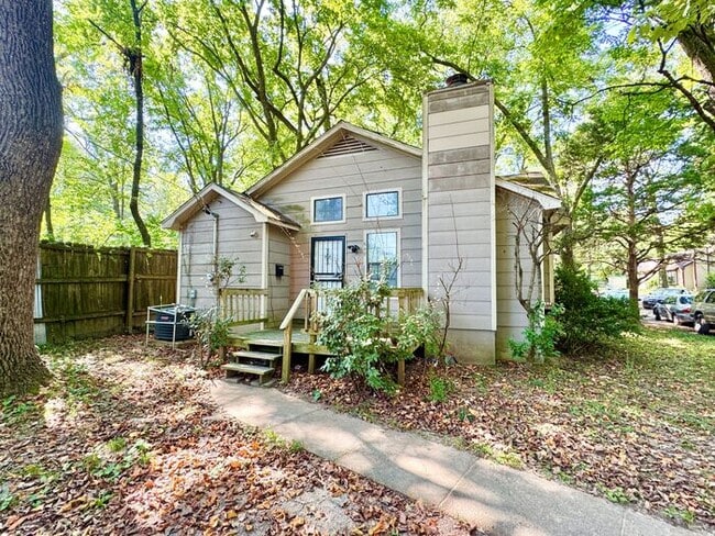 property at 648 Lagrange Pk Cv