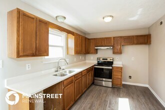 6002 Tybalt Dr in Indianapolis, IN - Foto de edificio - Building Photo