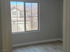 5312 Mountain Garland Ln in North Las Vegas, NV - Building Photo - Building Photo