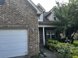 2480 Oak Hill Dr in Murfreesboro, TN - Building Photo