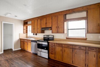 2802 W Gonzalez St in Pensacola, FL - Building Photo - Building Photo