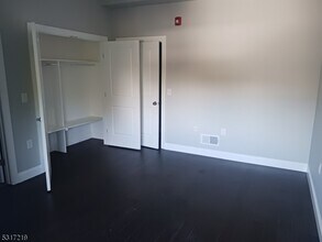 10 Ford Ave in Morristown, NJ - Building Photo - Building Photo
