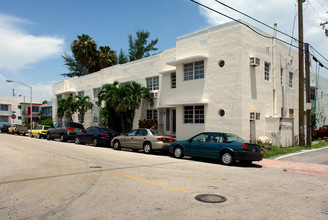 631 13th St in Miami Beach, FL - Building Photo - Building Photo