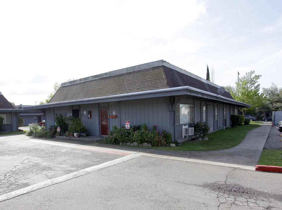 Florin Gardens Cooperative East in Sacramento, CA - Foto de edificio