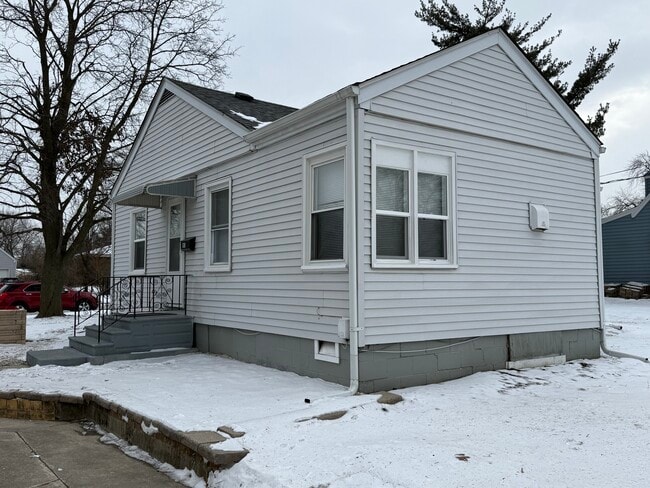 903 Grandview Ave in Lockport, IL - Building Photo - Building Photo