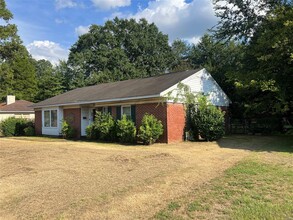 3012 Biltmore Ave in Montgomery, AL - Foto de edificio - Building Photo