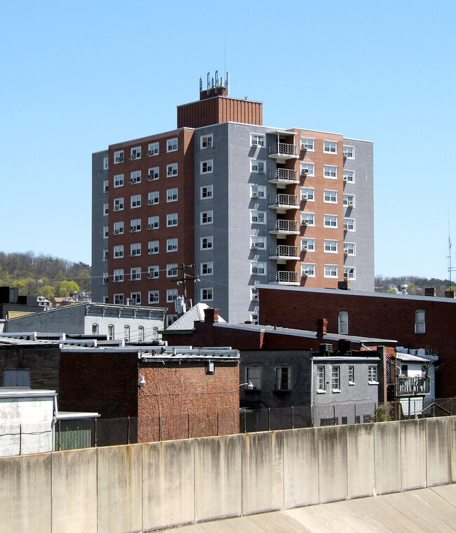 JFK Apartments in Cumberland, MD - Building Photo - Building Photo