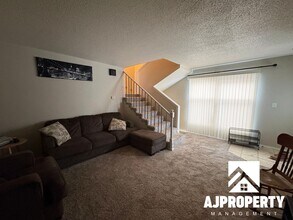 4620 S Louise Ave in Sioux Falls, SD - Building Photo - Building Photo