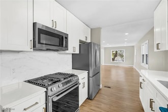 3211 W 121st St in Cleveland, OH - Building Photo - Building Photo