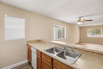 2414 Fox Hollow Dr in Titusville, FL - Building Photo - Building Photo