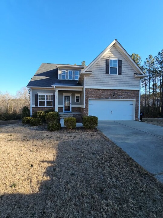 37 Stoneside Cir in Clayton, NC - Building Photo