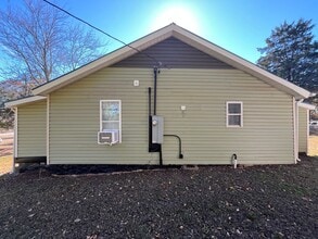 3912 Overdale Rd in Winston-Salem, NC - Building Photo - Building Photo