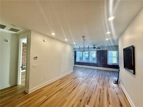 706 Gloucester St in Brunswick, GA - Foto de edificio - Building Photo