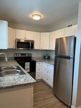 5220 Weber Rd in Corpus Christi, TX - Foto de edificio - Building Photo