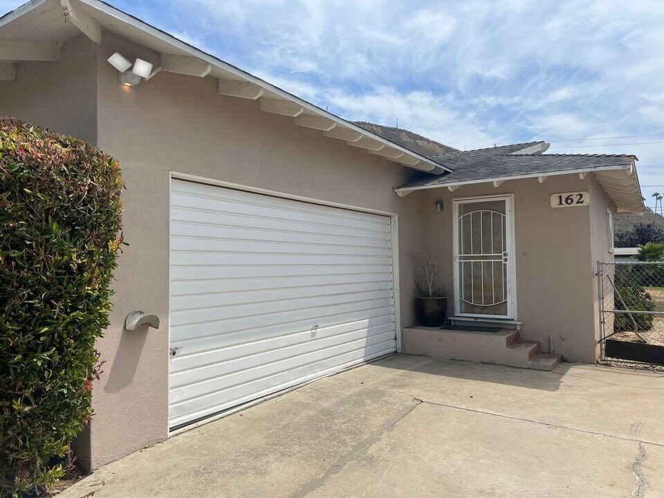 162 Kellogg St in Ventura, CA - Building Photo