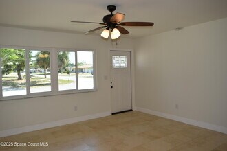 2940 Hamburg Ave NE in Palm Bay, FL - Building Photo - Building Photo