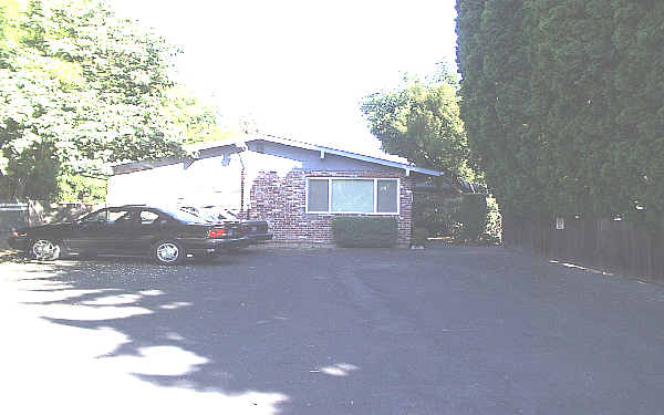 Penzance Court in Milwaukie, OR - Building Photo - Building Photo