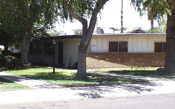 524-530 W Malibu Dr in Tempe, AZ - Building Photo